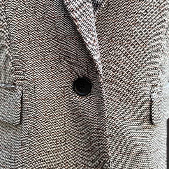 ❌SOLD❌ ✨NWT DKNY BEAUTIFUL DECAY 1 Button Blazer w/Pockets. Versatile. Size 6. - Picture 4 of 11